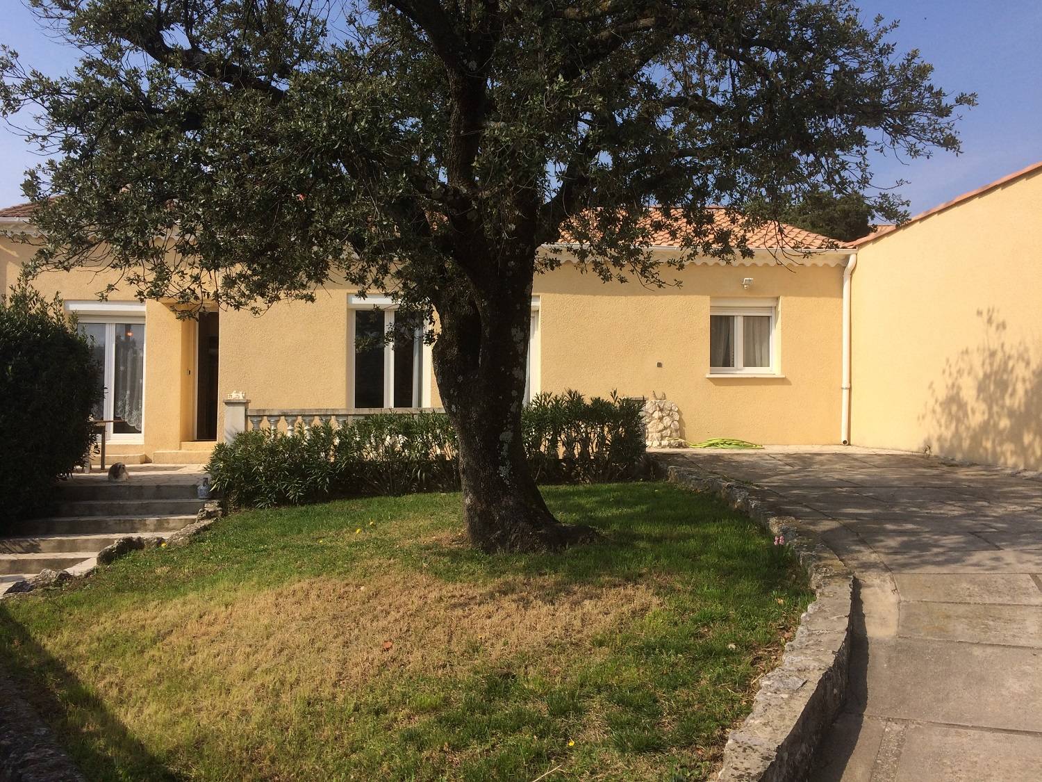 Charmante villa dans un village perché de la Drôme Provençale